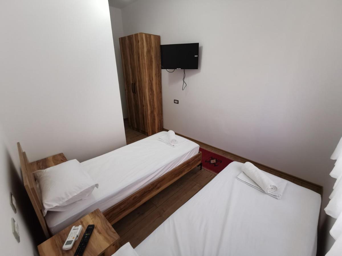 Bujtina Valgent Bed and Breakfast Berat Eksteriør billede