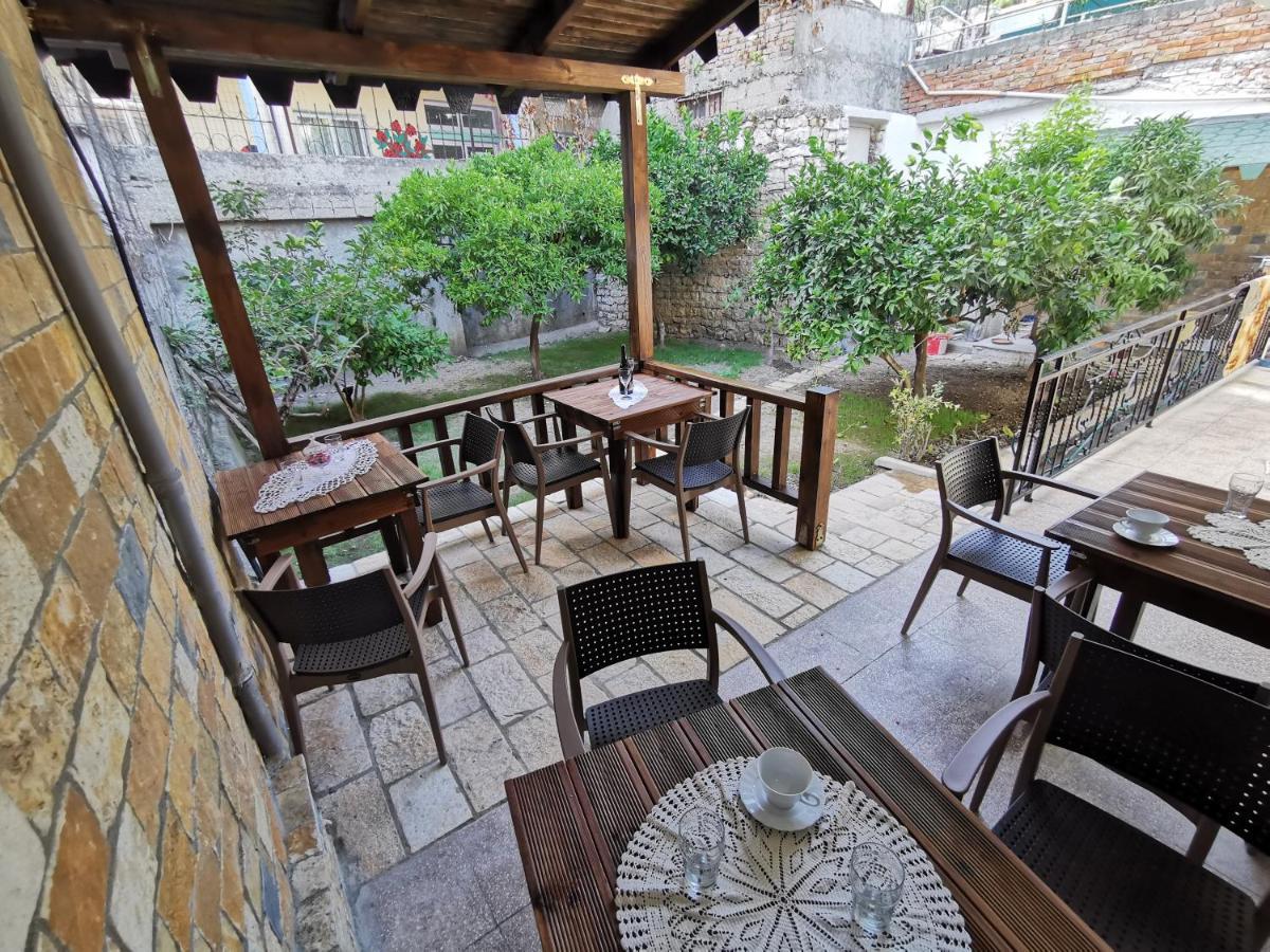 Bujtina Valgent Bed and Breakfast Berat Eksteriør billede