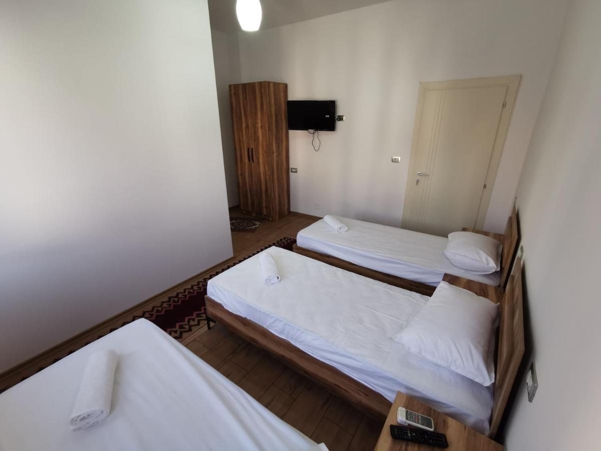 Bujtina Valgent Bed and Breakfast Berat Eksteriør billede